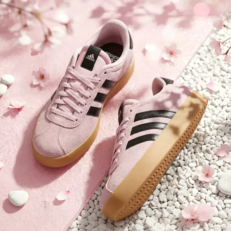 Street Fashion Adidas - Adidas Damen Low-Top-Skateboard-Sneaker mit Wildleder-Obermaterial, lässige