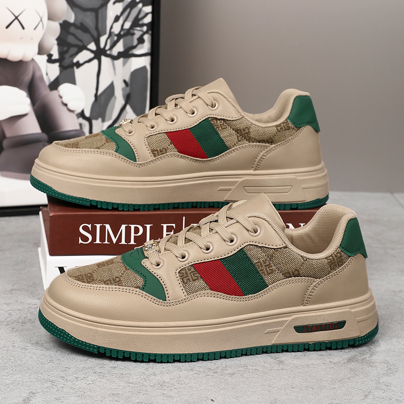 Street Fashion Couple - 2026 Paar-Stil Boardschuhe Retro Komfortable Streetwear-Schuhe