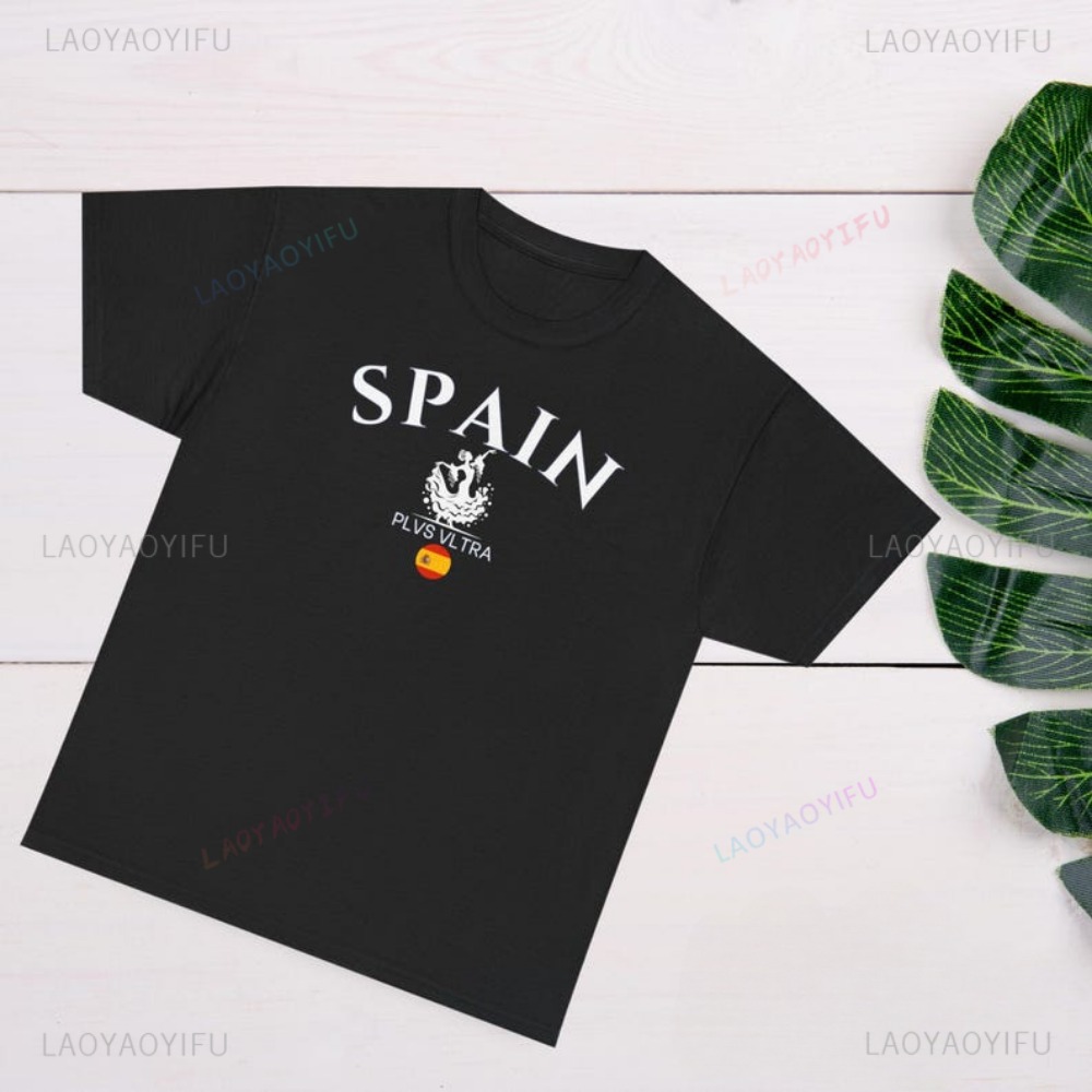 T-Shirt mit spanischer Flagge  – Street Fashion In Spain Bewertung und Preis