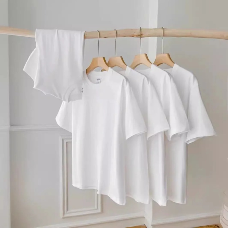 Herren-T-Shirt mit Rundhalsaus – Street Fashion In Spain Bewertung und Preis